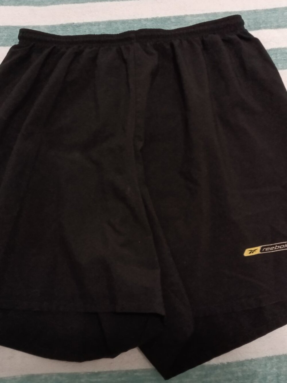 CLASSIC REEBOK BLACK CASUAL ATHLETIC SHORTS, BLACK, SIZE LARGE (Pre-Owned)